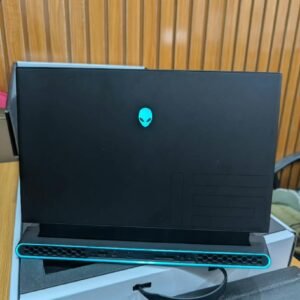 alienware m15 r4 back
