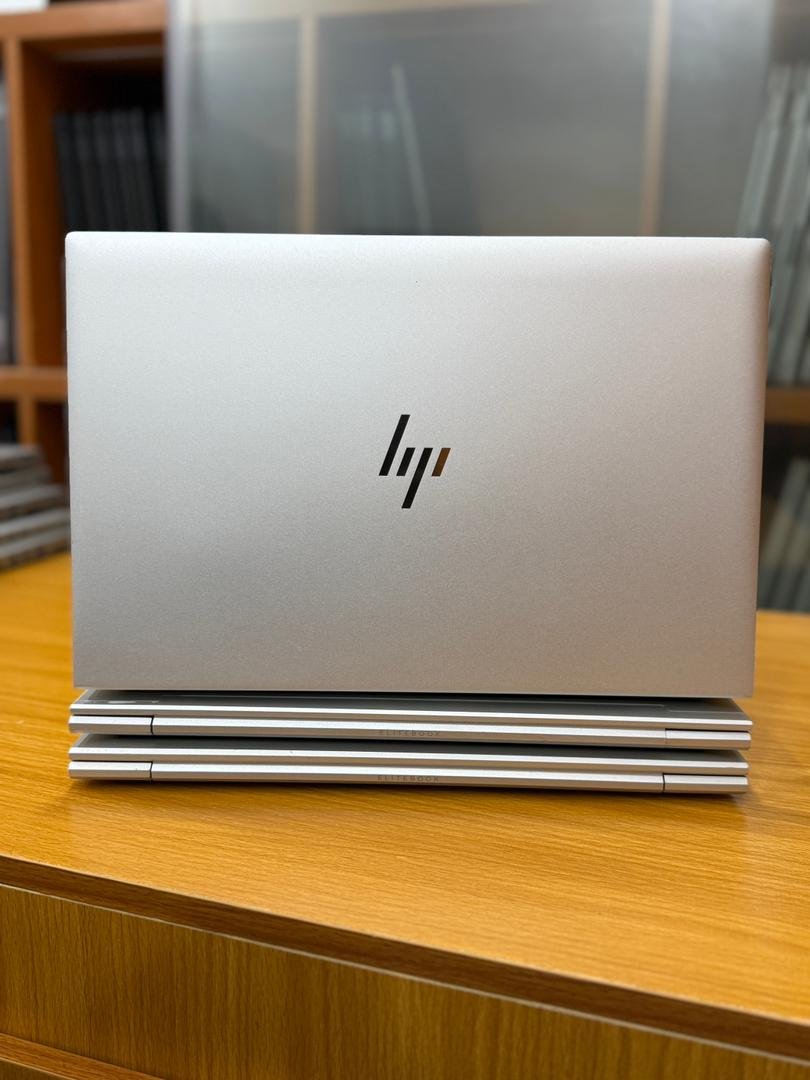 hp elitebook 840 g7 back hp elitebook 840 g7 back