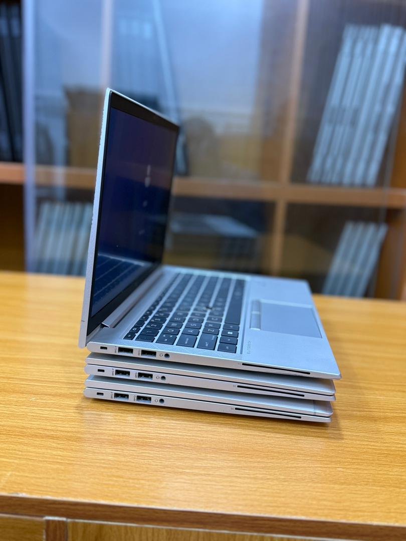 hp elitebook 840 g7 side hp elitebook 840 g7 side